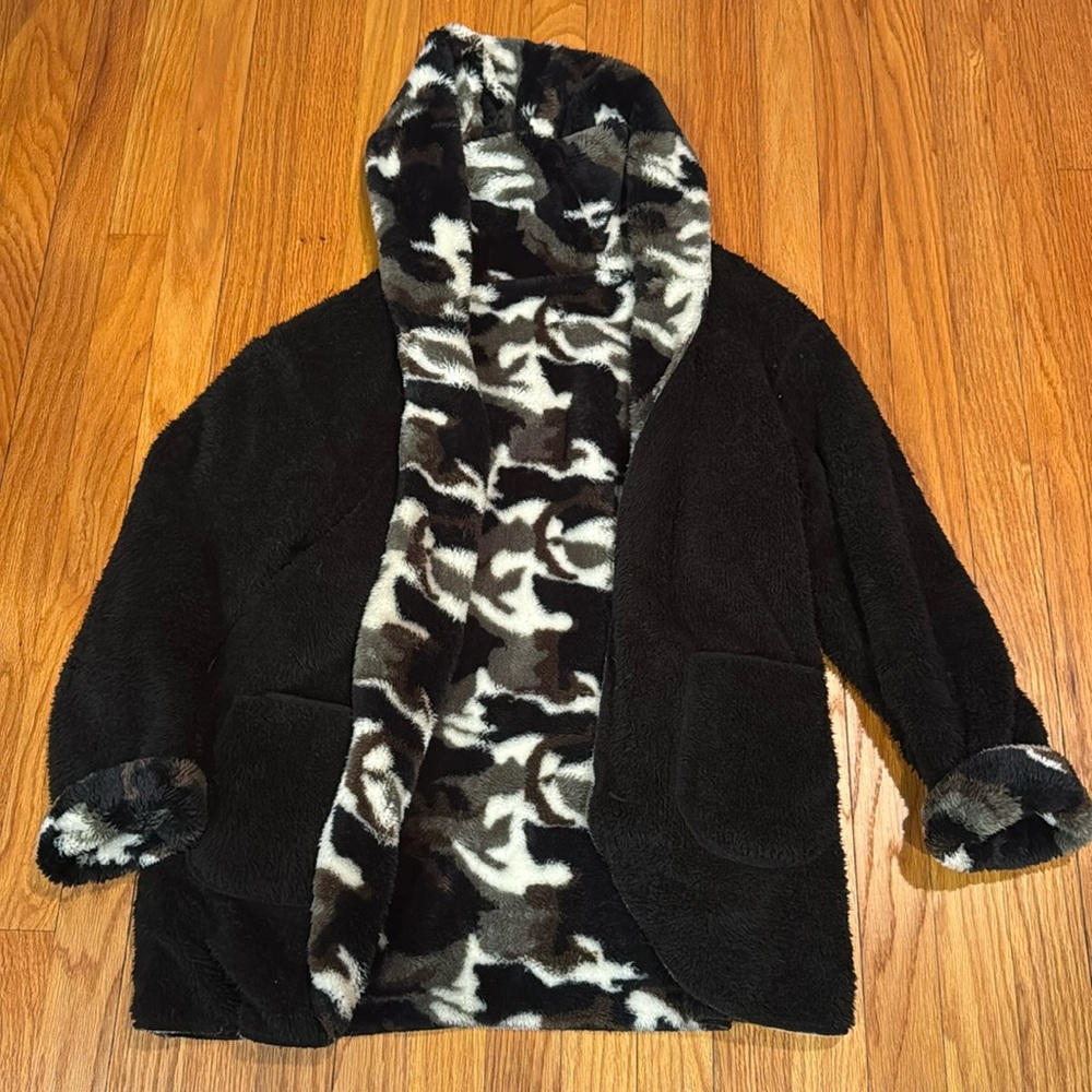 Camo reversible teddy coat